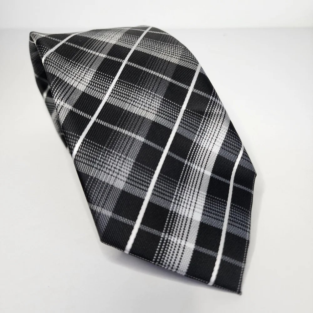 CROFT & BARROW Black Plaid Tie.